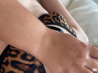 Pretty BBW Lesbian Eats Petite Stepsister Pussy Until She Cums